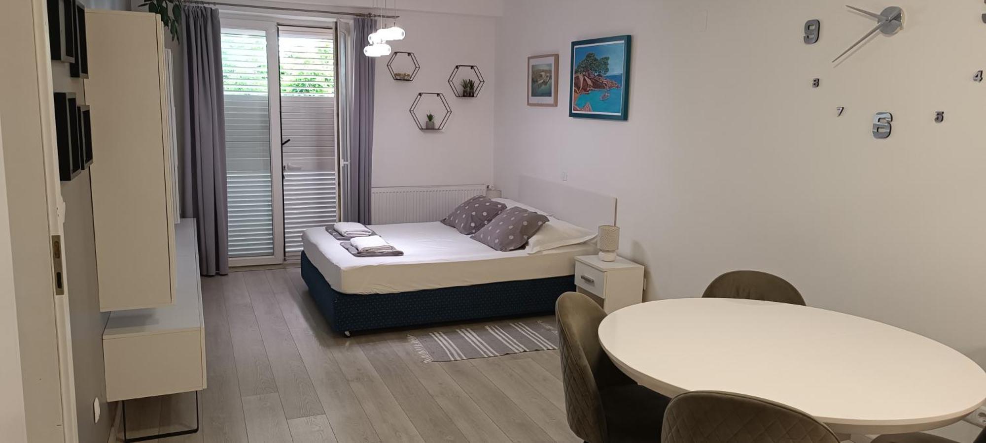 Katrin Apartment Tucepi Bagian luar foto