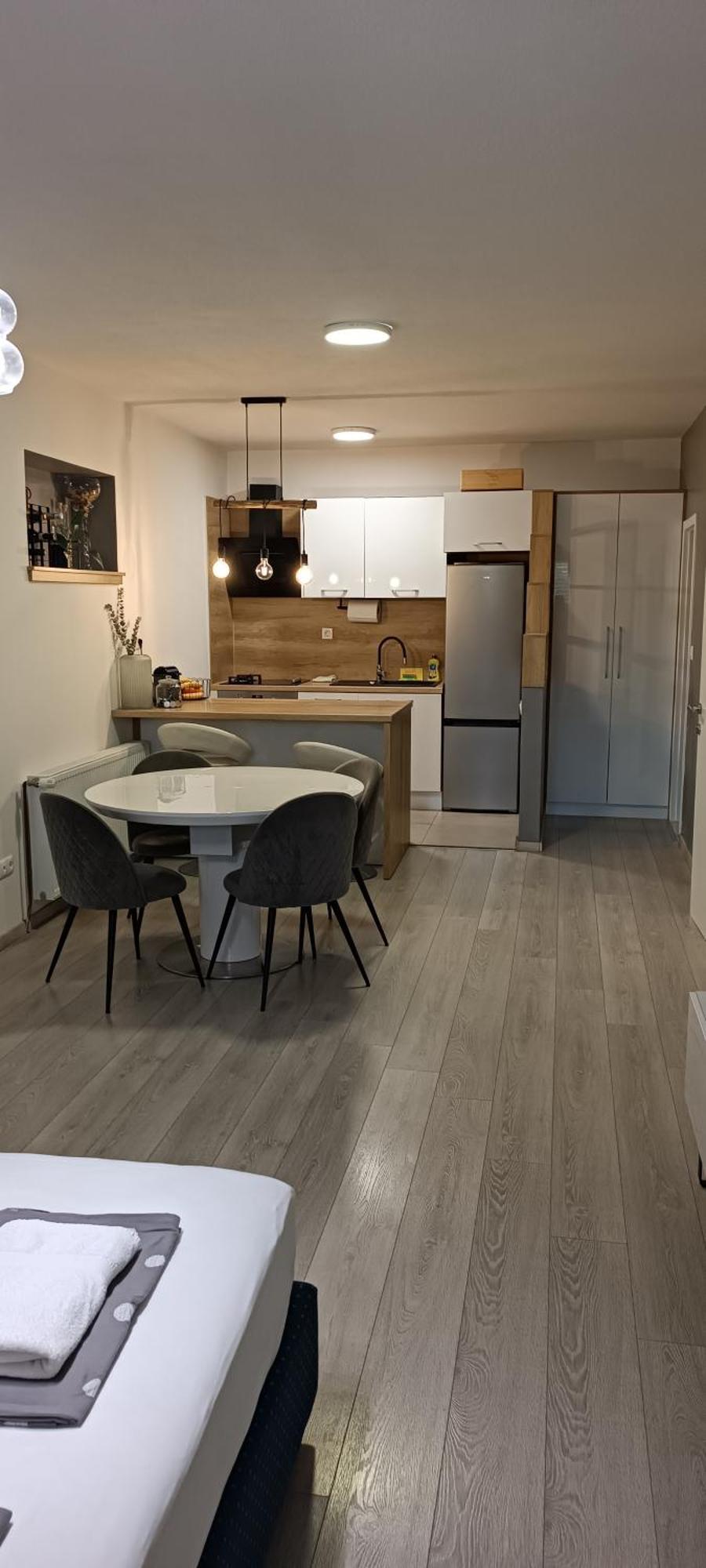 Katrin Apartment Tucepi Bagian luar foto